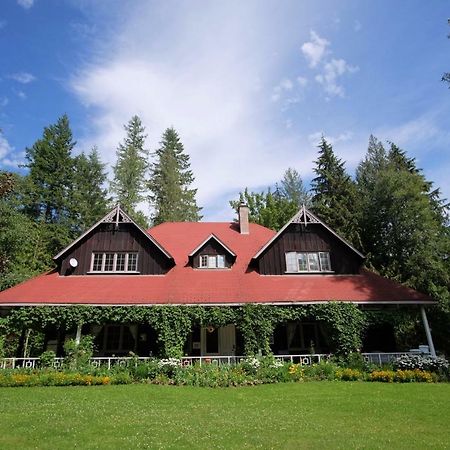 Wedgwood Manor And Glamping Retreat Hotell Crawford Bay Exteriör bild
