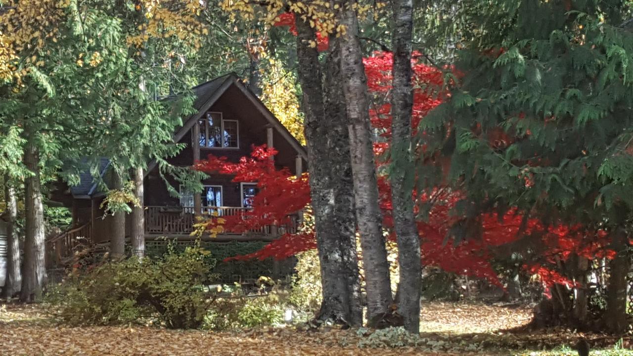 Wedgwood Manor And Glamping Retreat Hotell Crawford Bay Exteriör bild